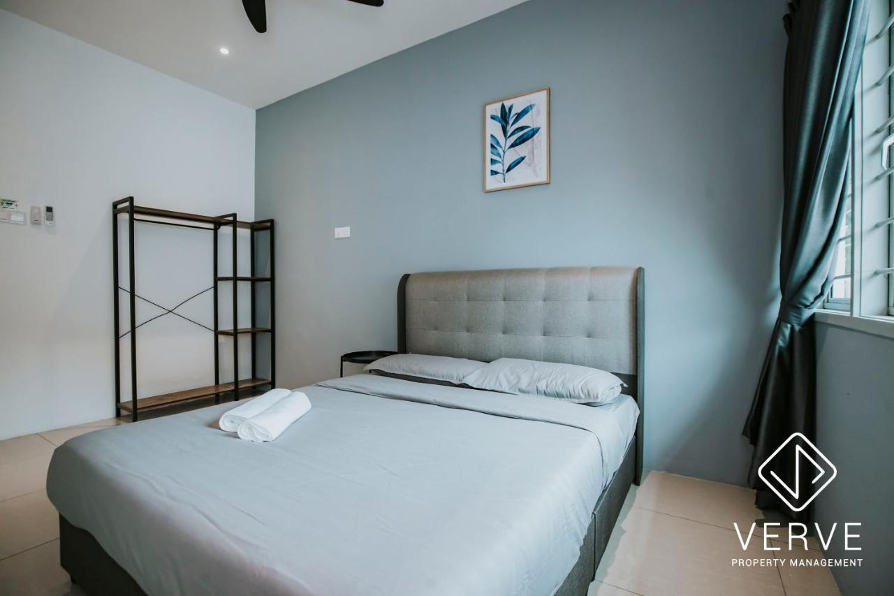 Lazy Private Club House By Verve Eech133 Rumah percutian *
