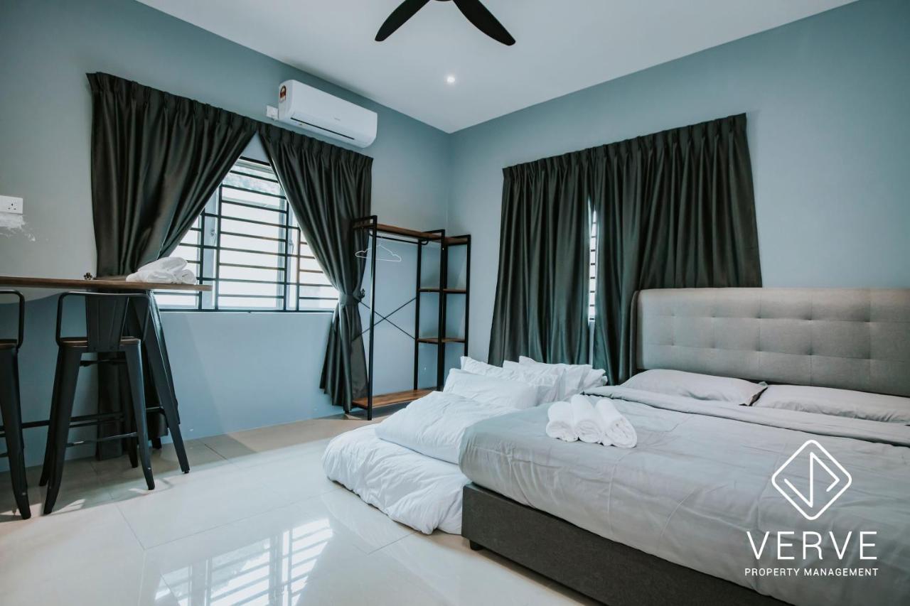 Lazy Private Club House By Verve Eech133 Rumah percutian *
